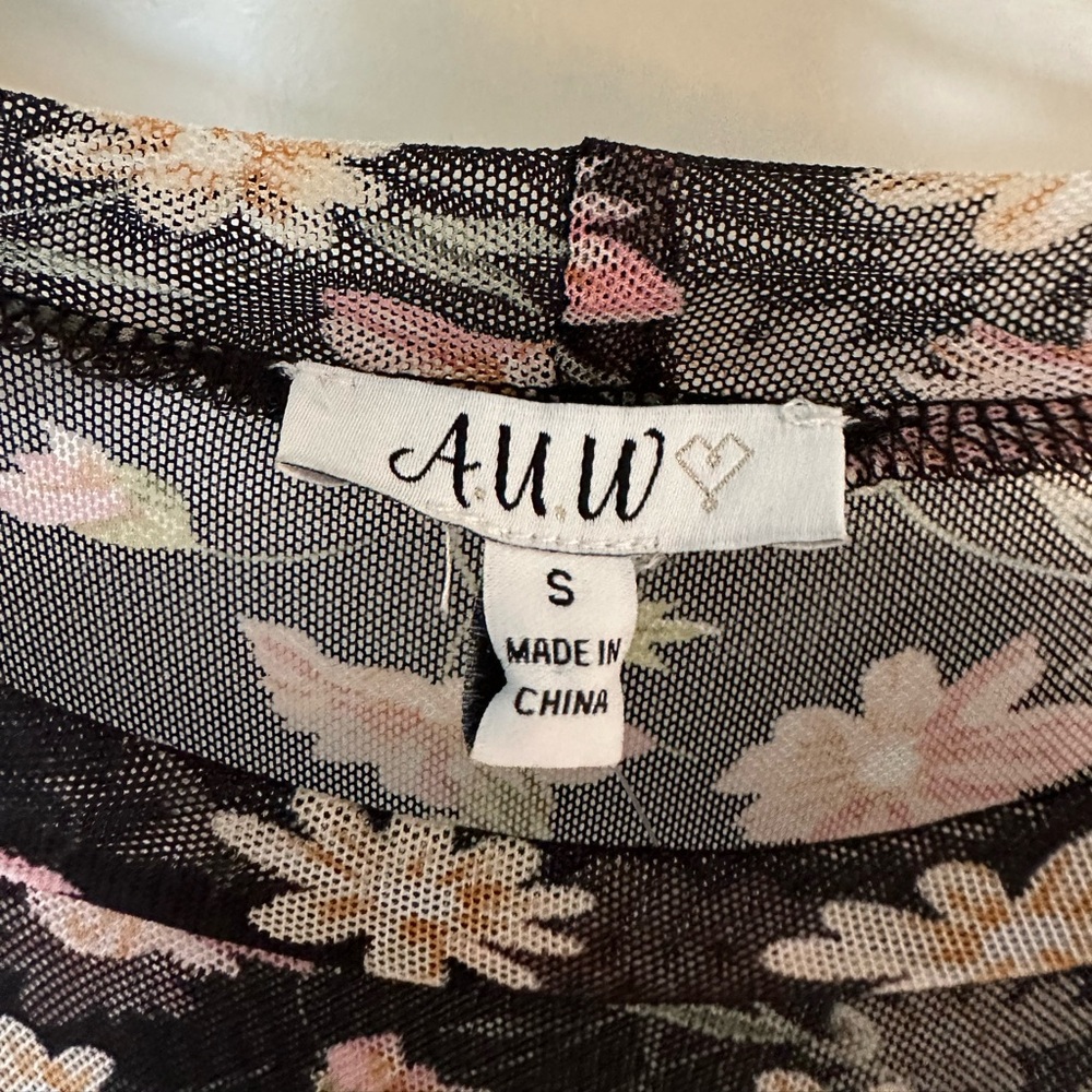A.U.W - BNWT - Adorable Floral Netting Style Dress - Never worn! - Picture 6 of 7
